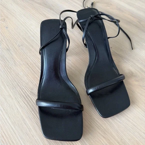 ZARA Lace up Heel Sandals - Picture 4 of 10